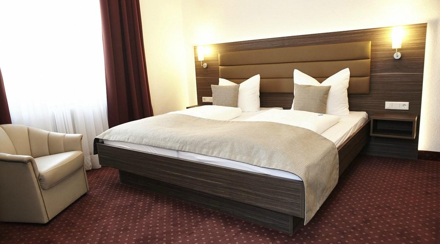 Standard Doppelzimmer ruhiger Hinterhof
