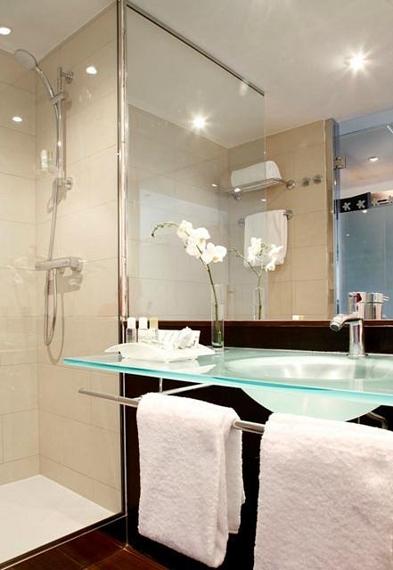 Milímetro traicionar Discriminación Habitaciones del Holiday Inn Madrid - Las Tablas: Fotos y opiniones - Tripadvisor Milímetro traicionar Discriminación Habitaciones del Holiday Inn Madrid - Las Tablas: Fotos y opiniones - Tripadvisor