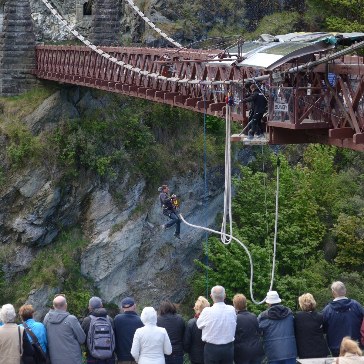 Bungee jumping Kawarau Bridge