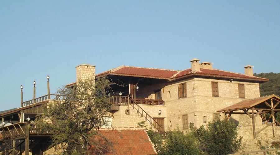 Pansiyonumuz 2 kat 10(on) odadan oluşmaktadır.