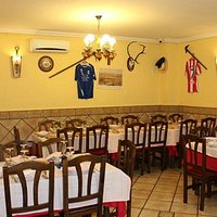 Salon, 40/50 plazas.