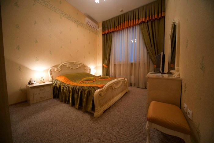 LE TON NA PROSPEKTE VERNADSKOGO (Moscow) - Hotel Reviews & Photos ...