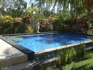Kolam Renang & Pantai