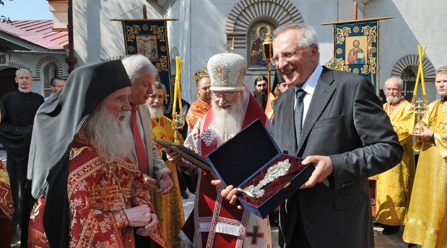 Relic donated to Russian Church