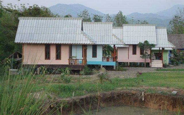Smaller cottages
