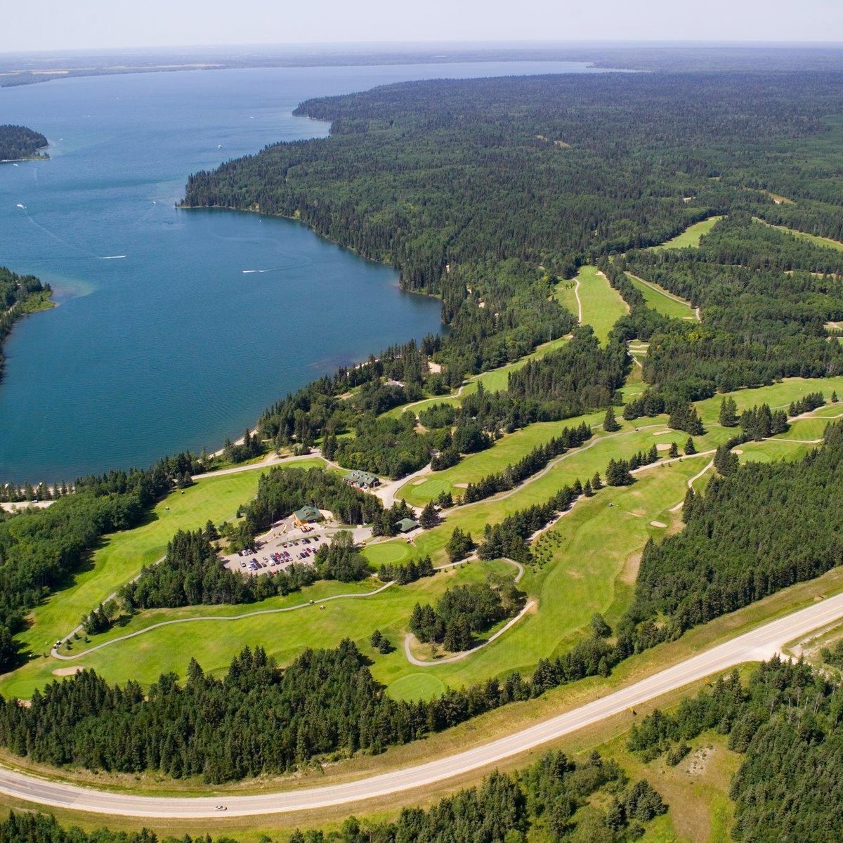 CLEAR LAKE GOLF COURSE (Wasagaming) 2022 Qué saber antes de ir Lo