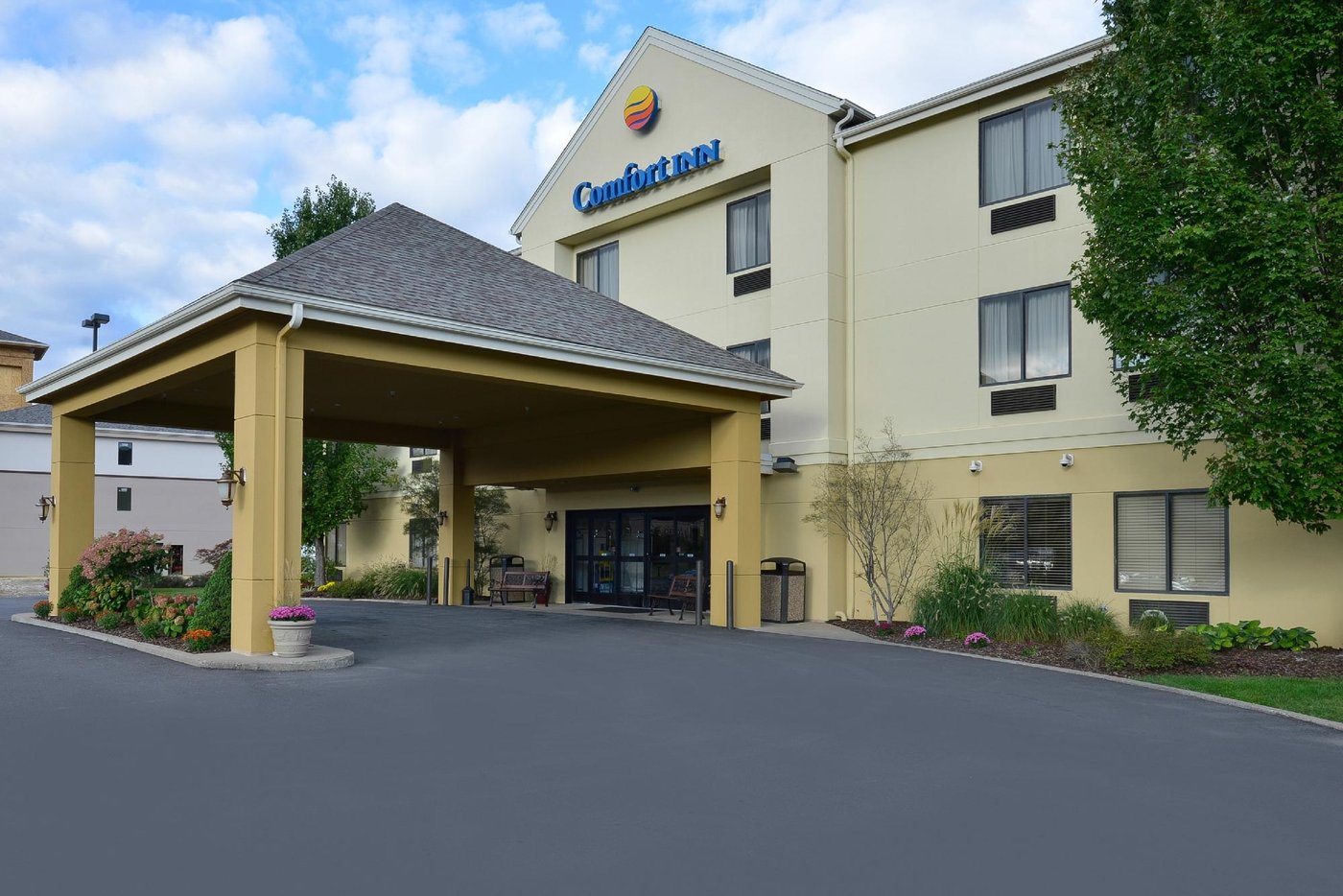 COMFORT INN CAMBRIDGE I-70 - Prices & Hotel Reviews (Ohio)