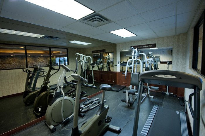 The Thompson Hotel and Conference Centre Gym Pictures & Reviews ...