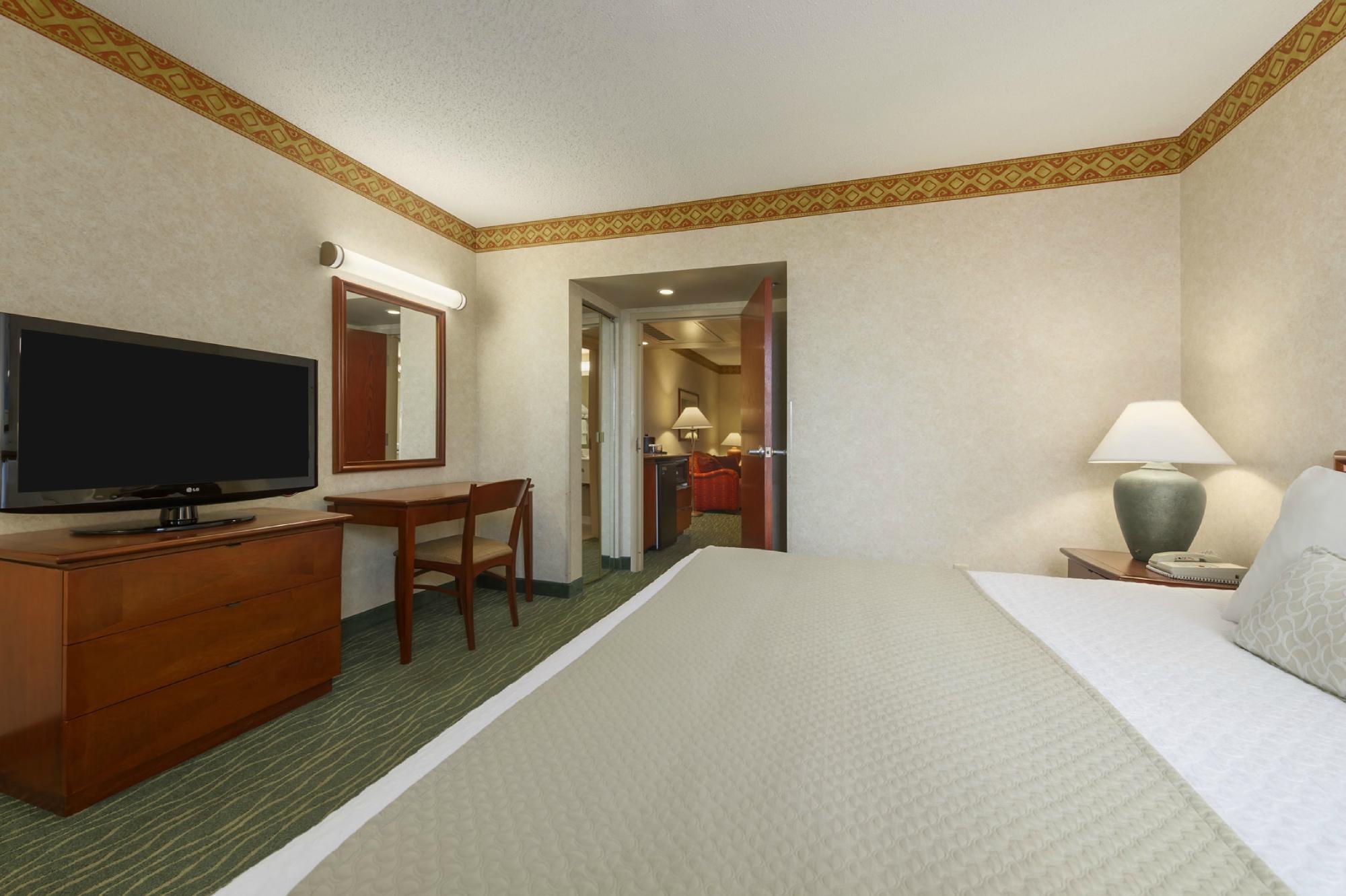 Hotel photo 54 of Embassy Suites by Hilton Tampa USF Near Busch Gardens.