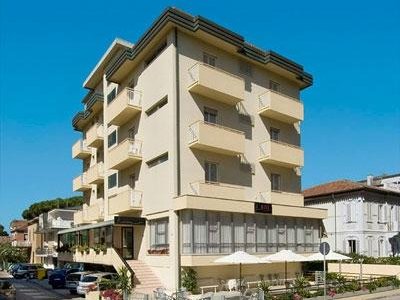 Hotel Kiss 3 stelle Viserba di Rimini