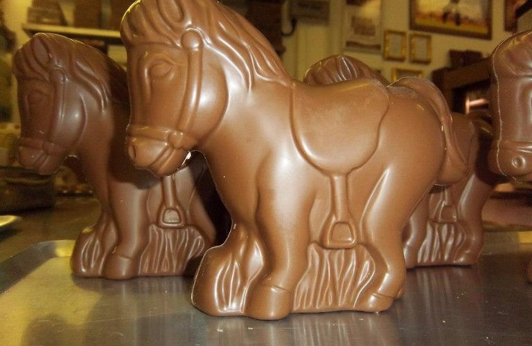Novelty chocolate figures