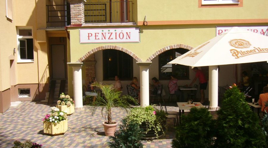 cortile esterno
