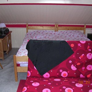 chambre 2 personnes 50€ 1 pers 35€