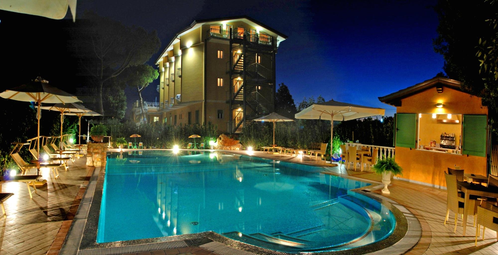 Hotel Villa Tiziana image