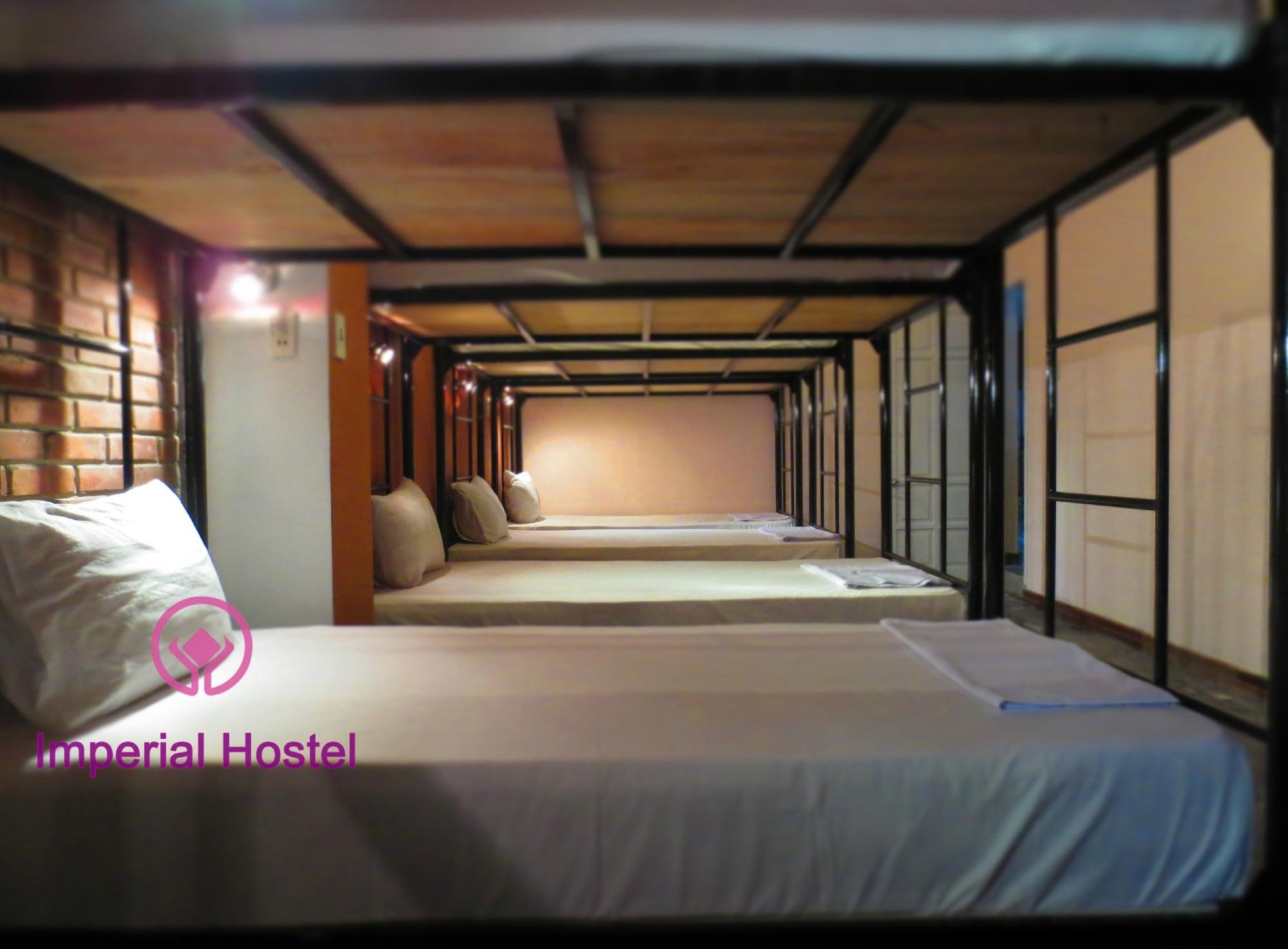 Vietnam Backpacker Hostels - Hue Hostel & Sports Bar by null