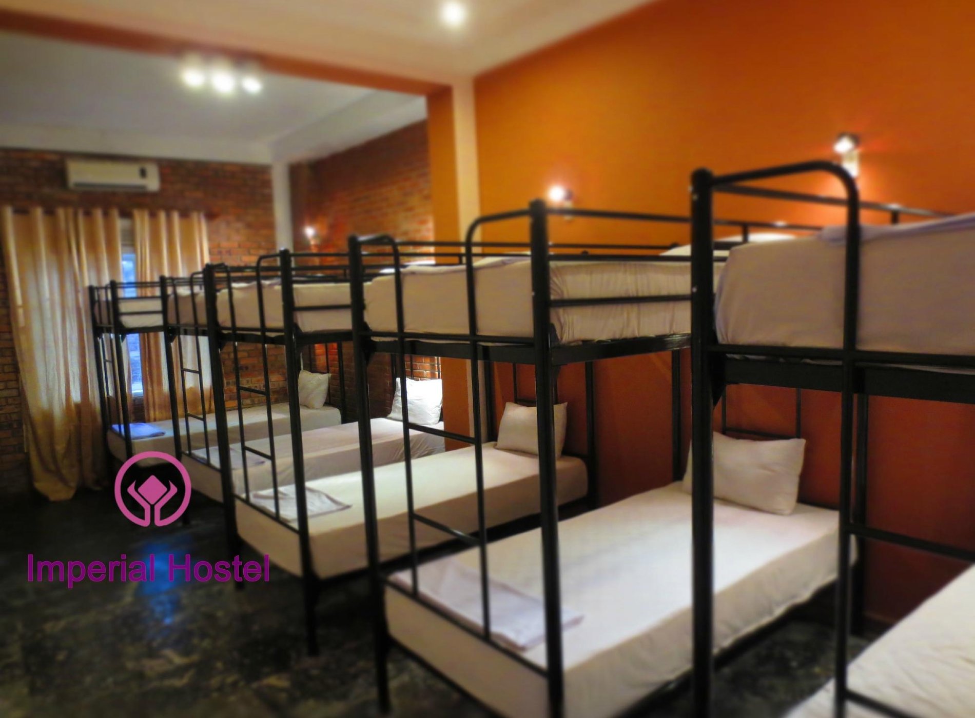 Vietnam Backpacker Hostels - Hue Hostel & Sports Bar by null