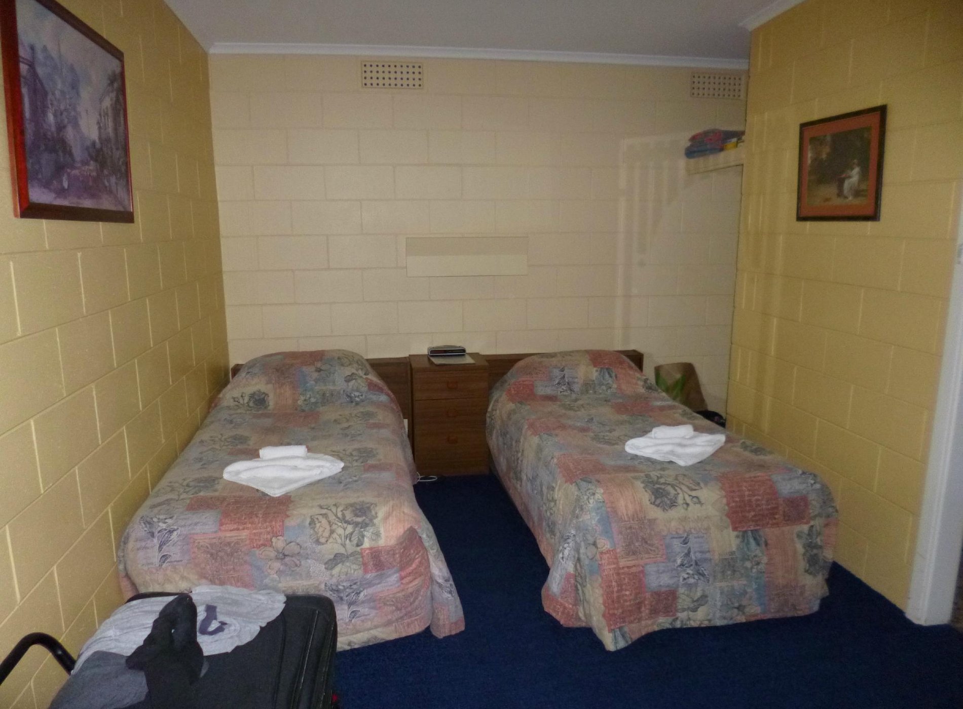 NORFOLK MOTOR INN by null