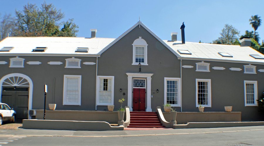 B&B