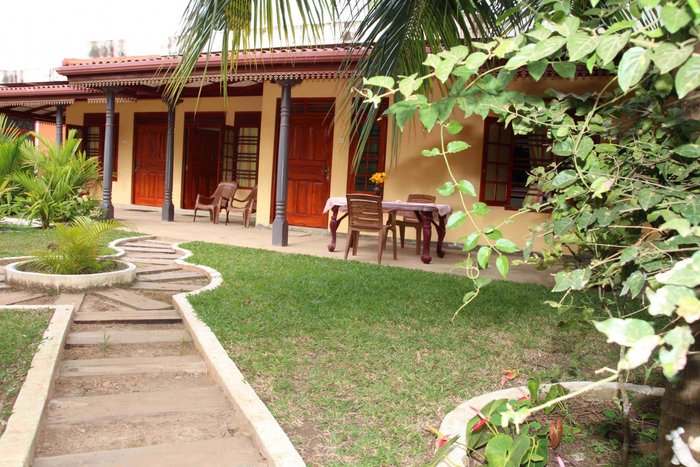 SAHAN GUESTHOUSE - Guest house Reviews (Mirissa, Sri Lanka)