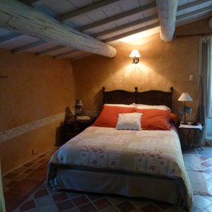 "Hobbit" room (my description)