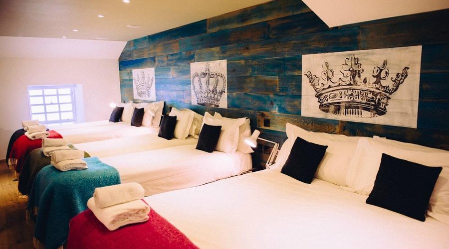 XXL Room - (Six bedded)