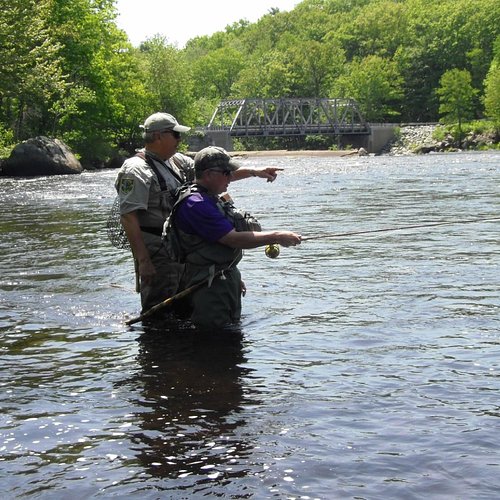 Merrimack River New Hampshire Fishing NH Outdoor Guide New Hampshire  Fishing Guide