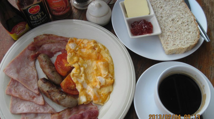 Enjoy "Meat Lover set"  with  beautiful homemade bread
