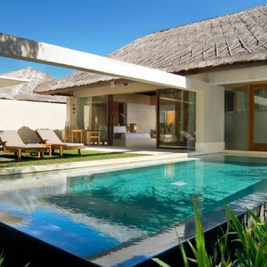 Deluxe Single Pavilion Pool