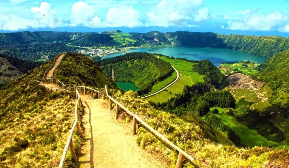 AZORES DISCOVERY TOUR - TourTailors