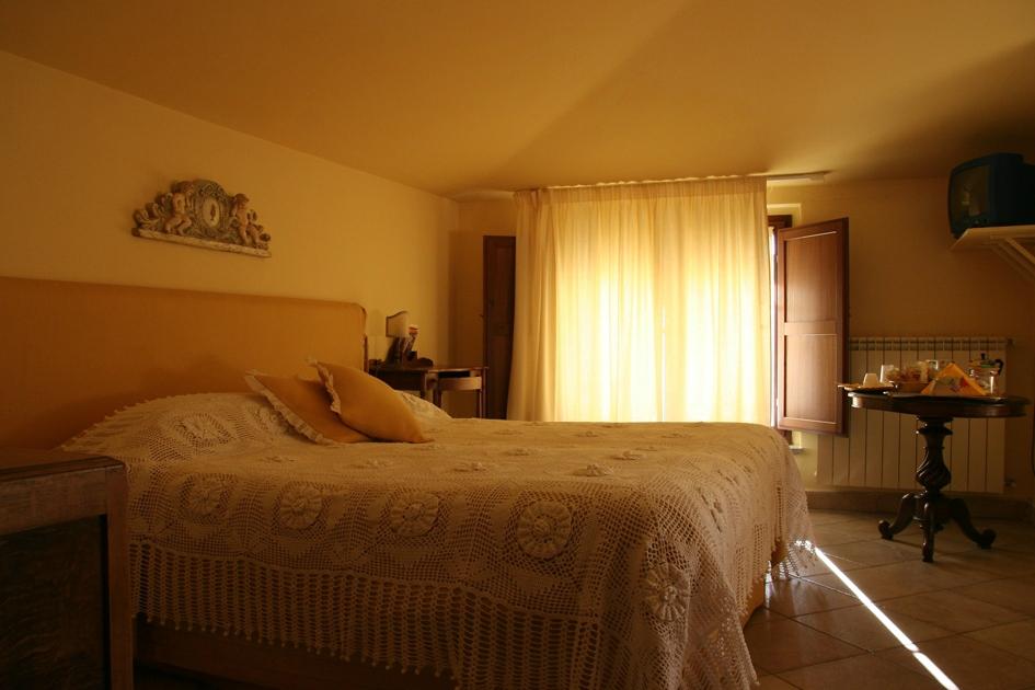 B B FRANCESCO REDI Prices Reviews Arezzo Italy