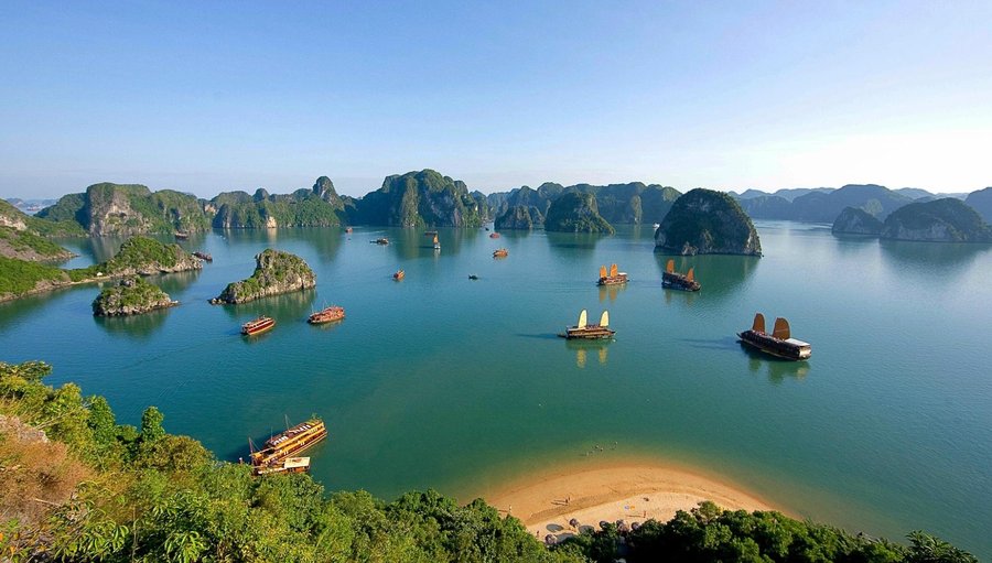 a corner of Halong Bay