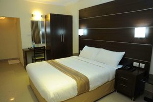 Room & Suite