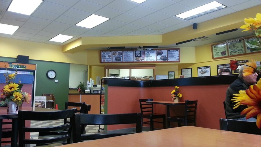 Big apple bagels elgin restaurant reviews photos phone number