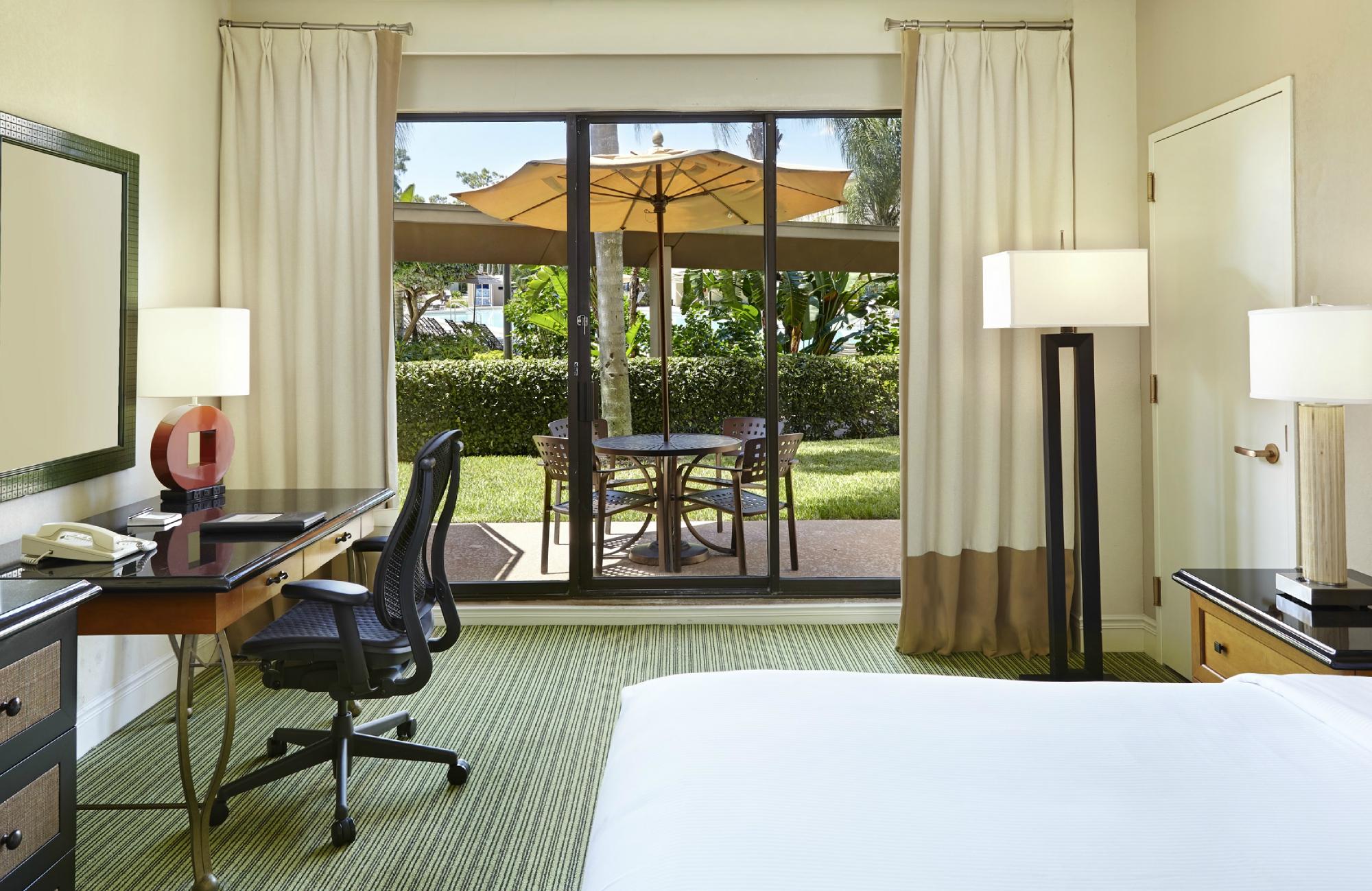 Hotel photo 3 of Hilton Orlando Lake Buena Vista - Disney Springs Area.