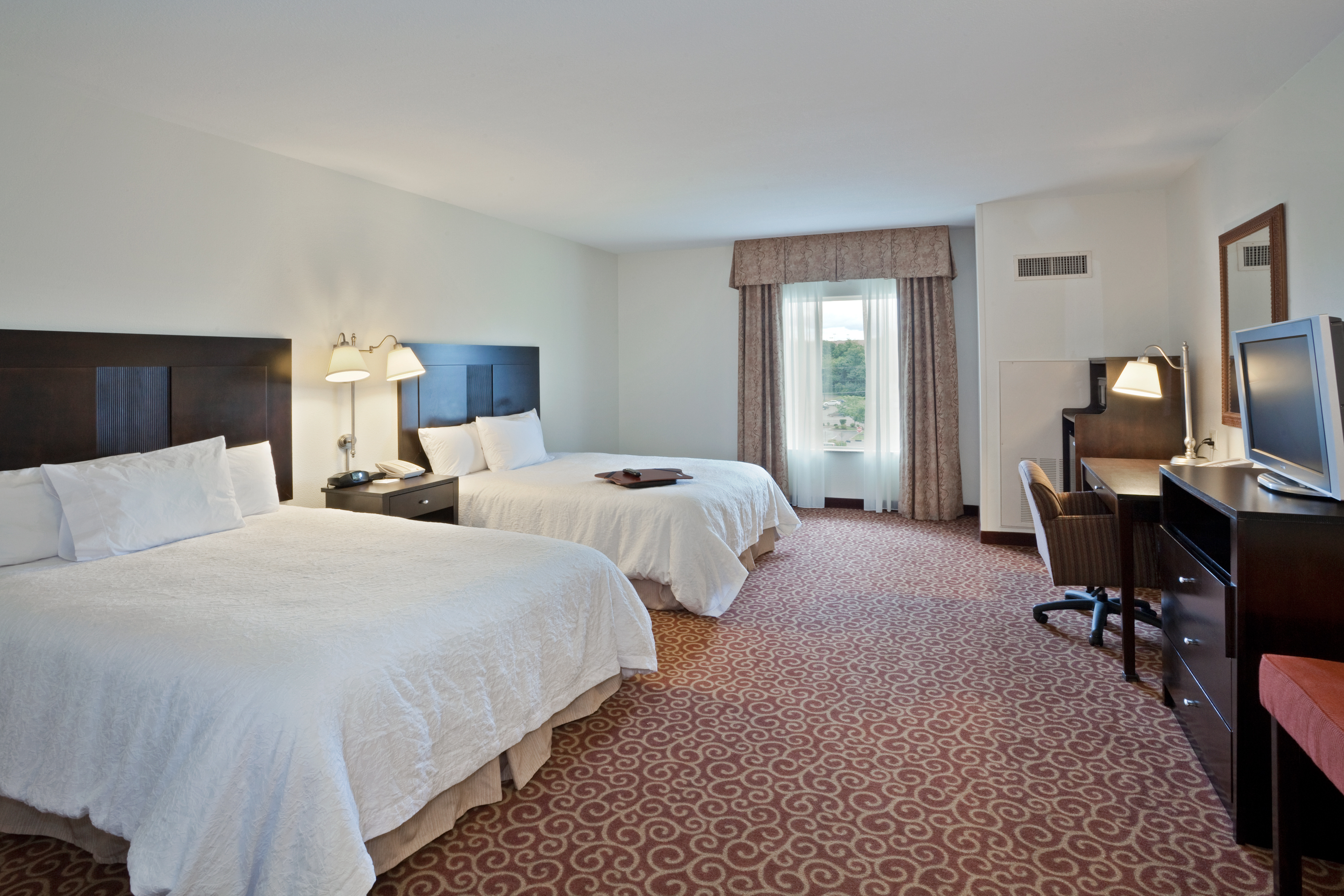 HAMPTON INN KINGSTON Updated 2024 Prices Hotel Reviews NY   Accessible Guest Room 