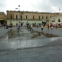 Fountains, St George Square