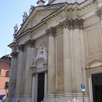 La facciata