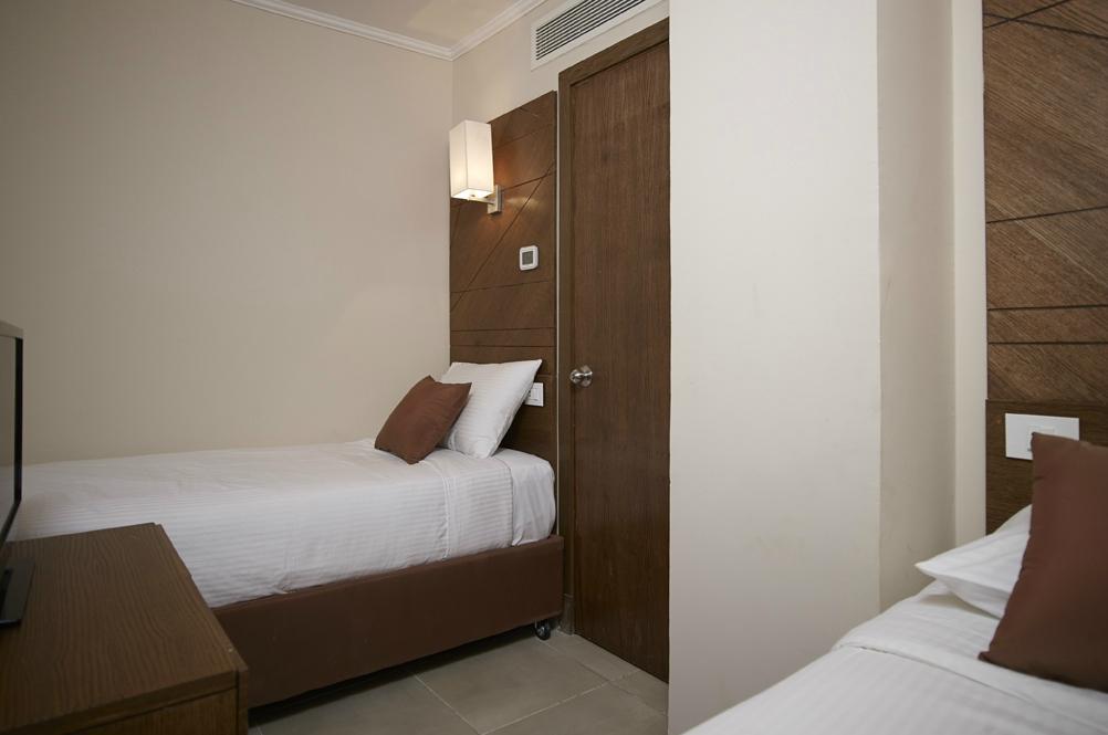 Coral Sea Waterworld Rooms Pictures Reviews Tripadvisor   Coral Sea Waterworld 