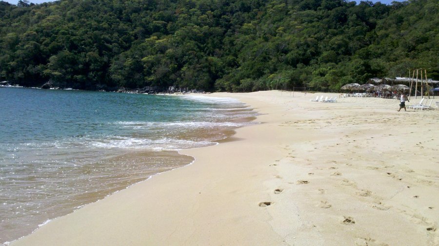 Calm beach, perfect for swiming