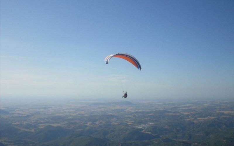 Paragliding in the Natural Park Sierra de Grazalema