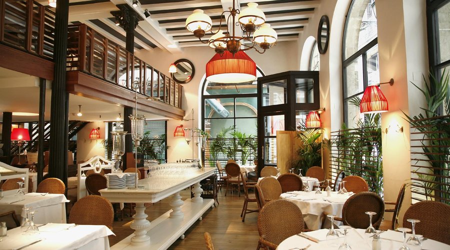Interior restaurante La Fonda Barcelona