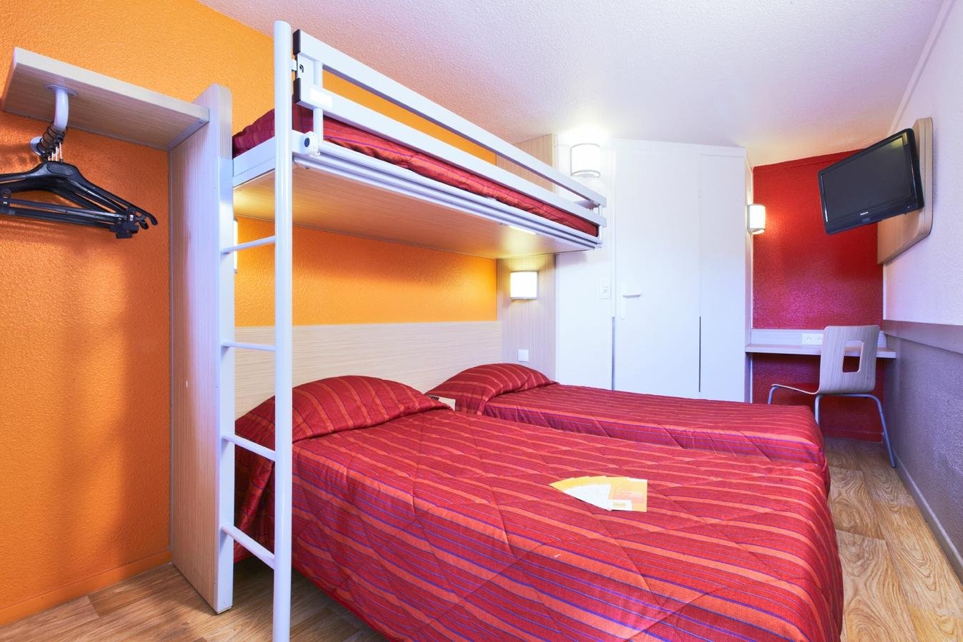 PREMIERE CLASSE BORDEAUX OUEST - EYSINES - Hotel Reviews & Price ...