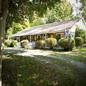 Willow Creek Country Inn Guest House