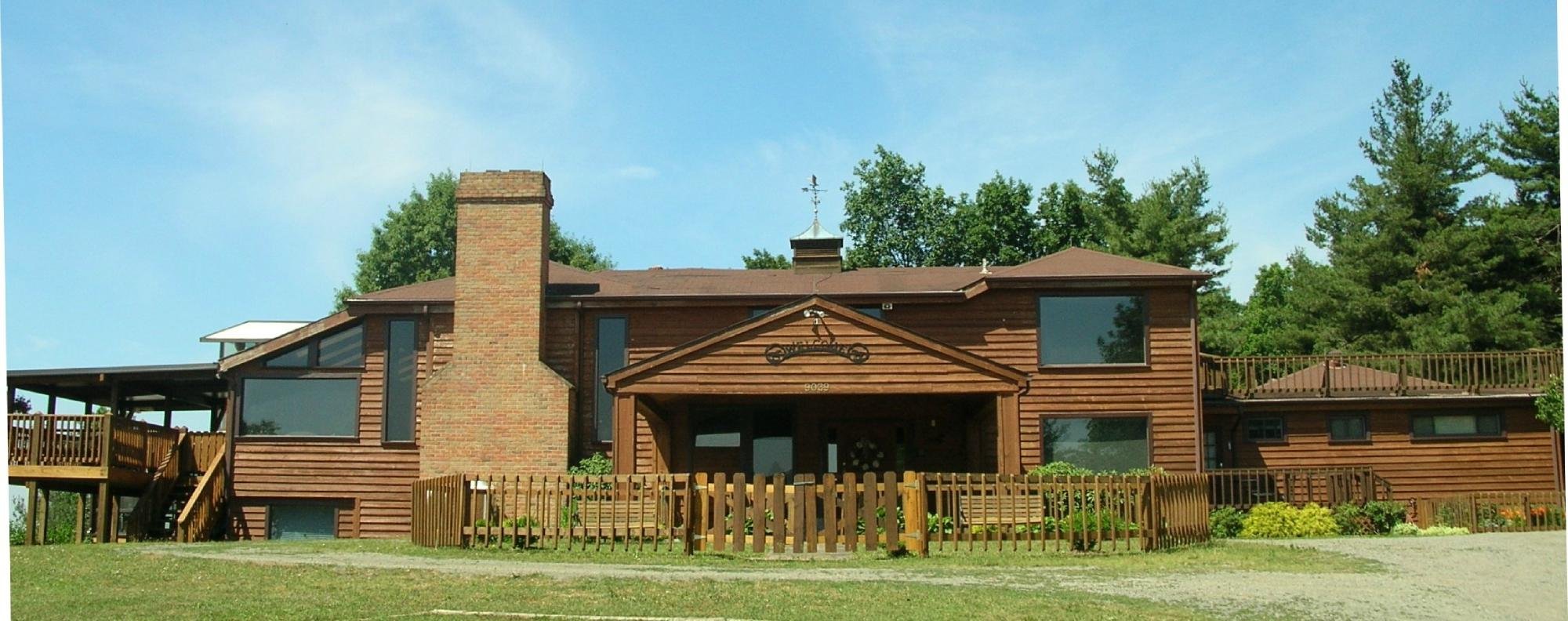 Bent Mountain Lodge image