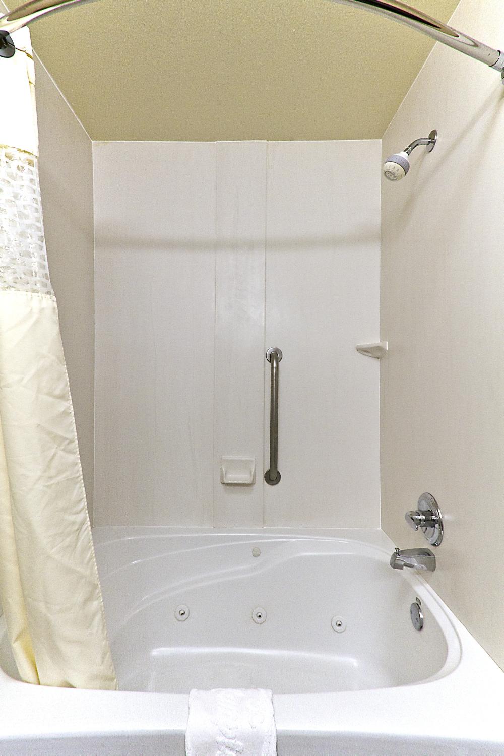 Hotel photo 21 of Hampton Inn Van Buren.