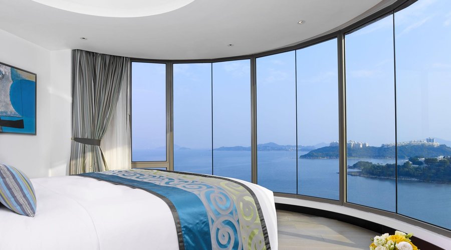 Ocean Front Panoramic View Room