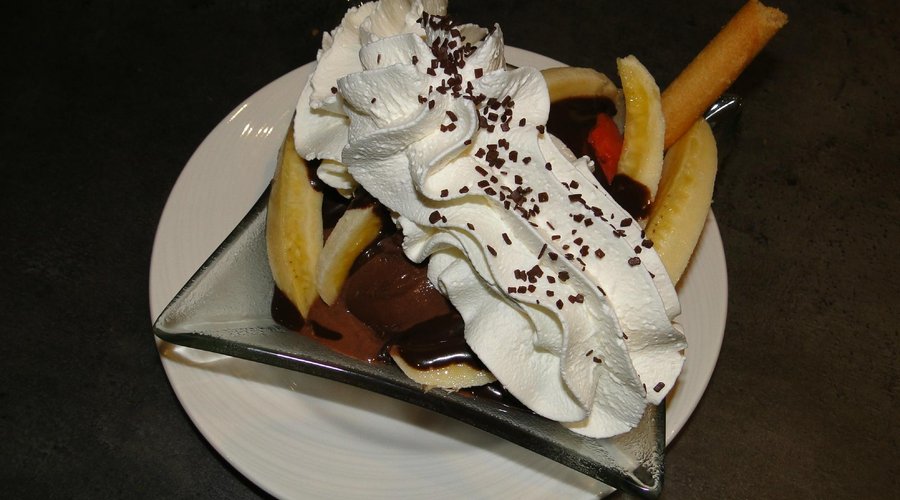 BANANA SPLIT