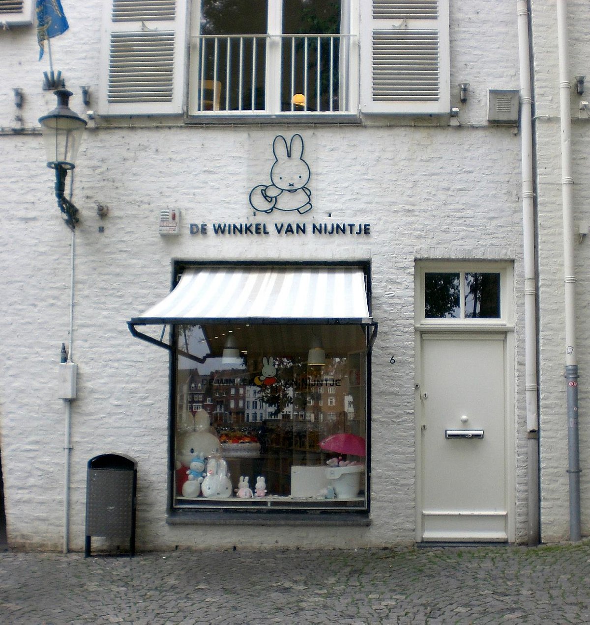 schild systeem rekken de winkel van nijntje (Maastricht) - All You Need to Know BEFORE You Go