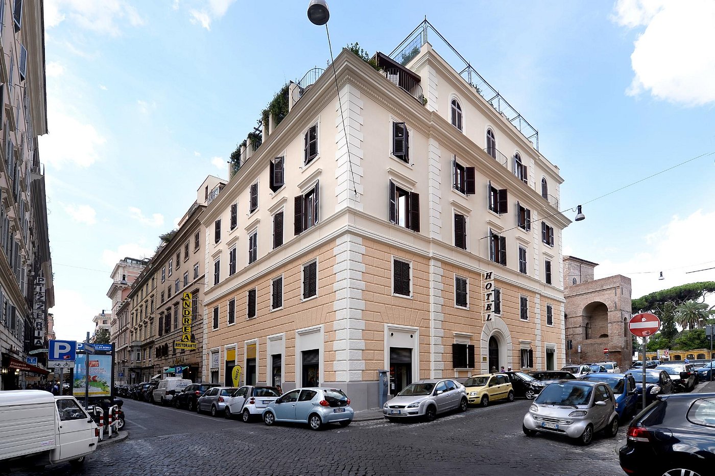 HOTEL GOLDEN - Updated 2024 Prices & Reviews (Rome, Italy)