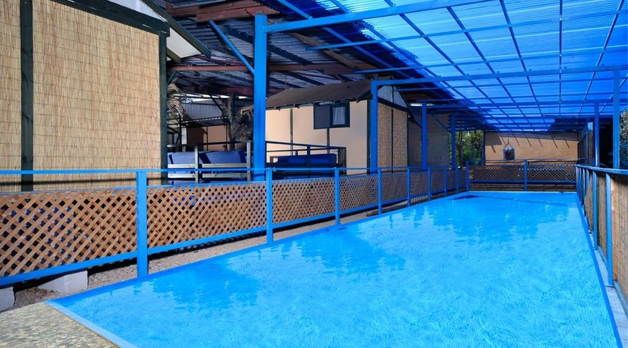 Swimming pool-Heated in the winter